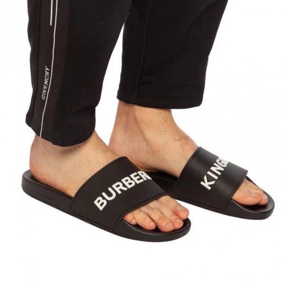 Burberry slippers